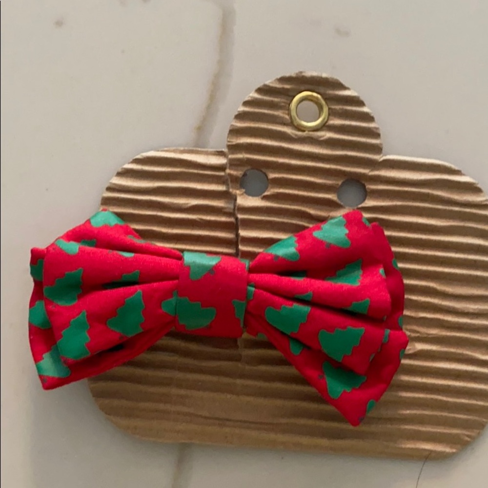 Mud pie baby/boy clip bow tie